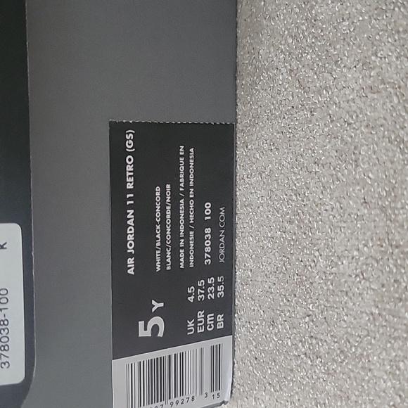 Jordan Retro 11 - Picture 6 of 6